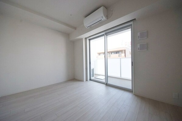 コンフォリア新中野の物件内観写真